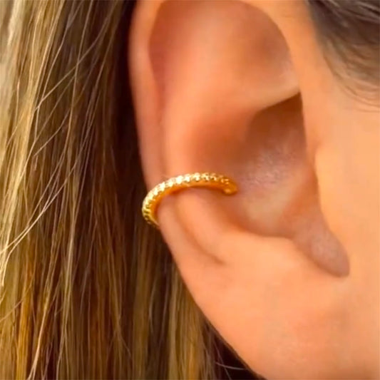 Gouden Ear cuff met steentjes