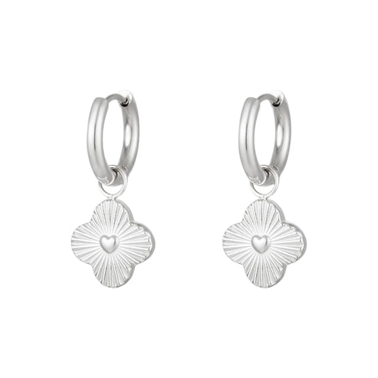 Zilveren oorbellen met hanger