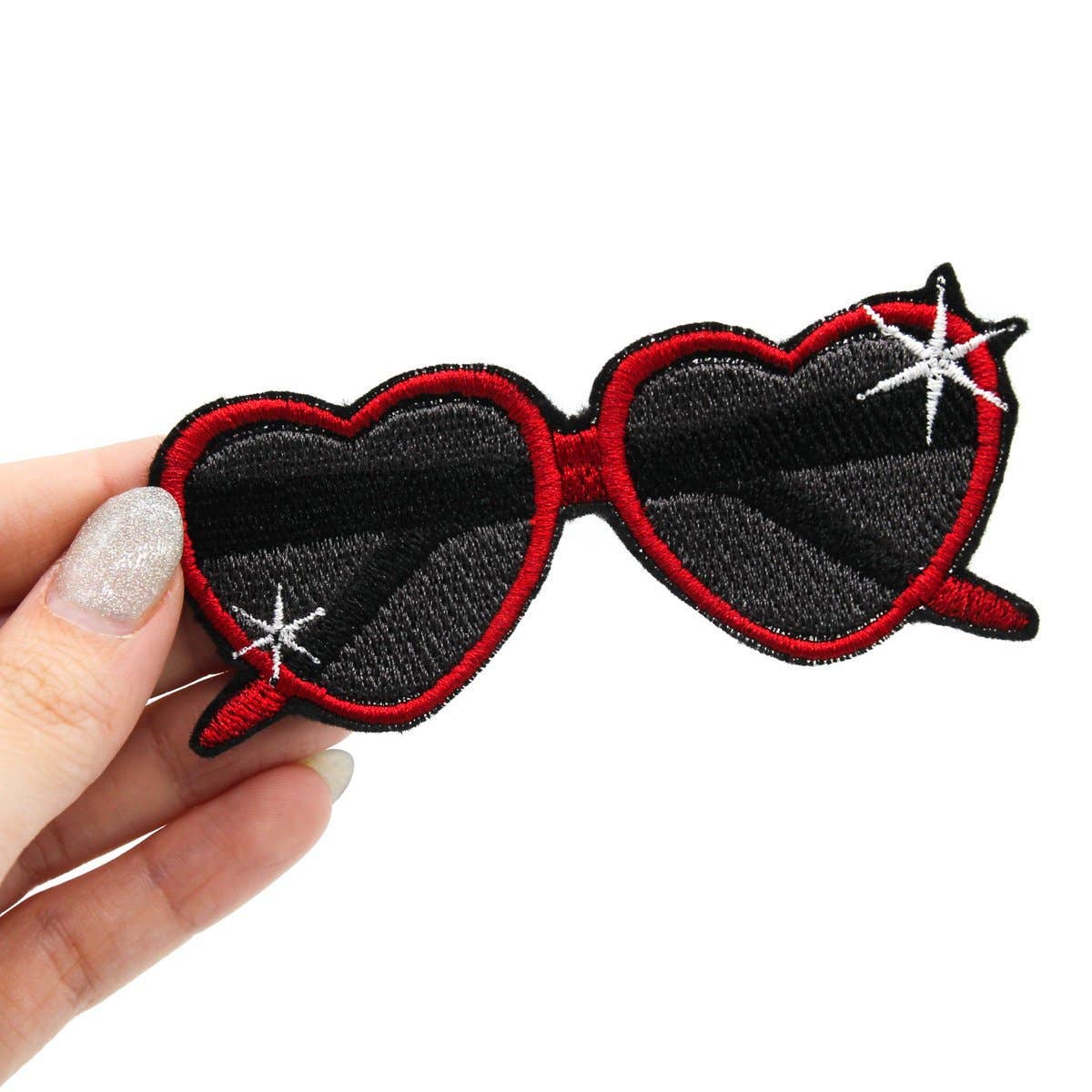 Parche termoadhesivo con gafas de sol en forma de corazón rojo Rockabilly