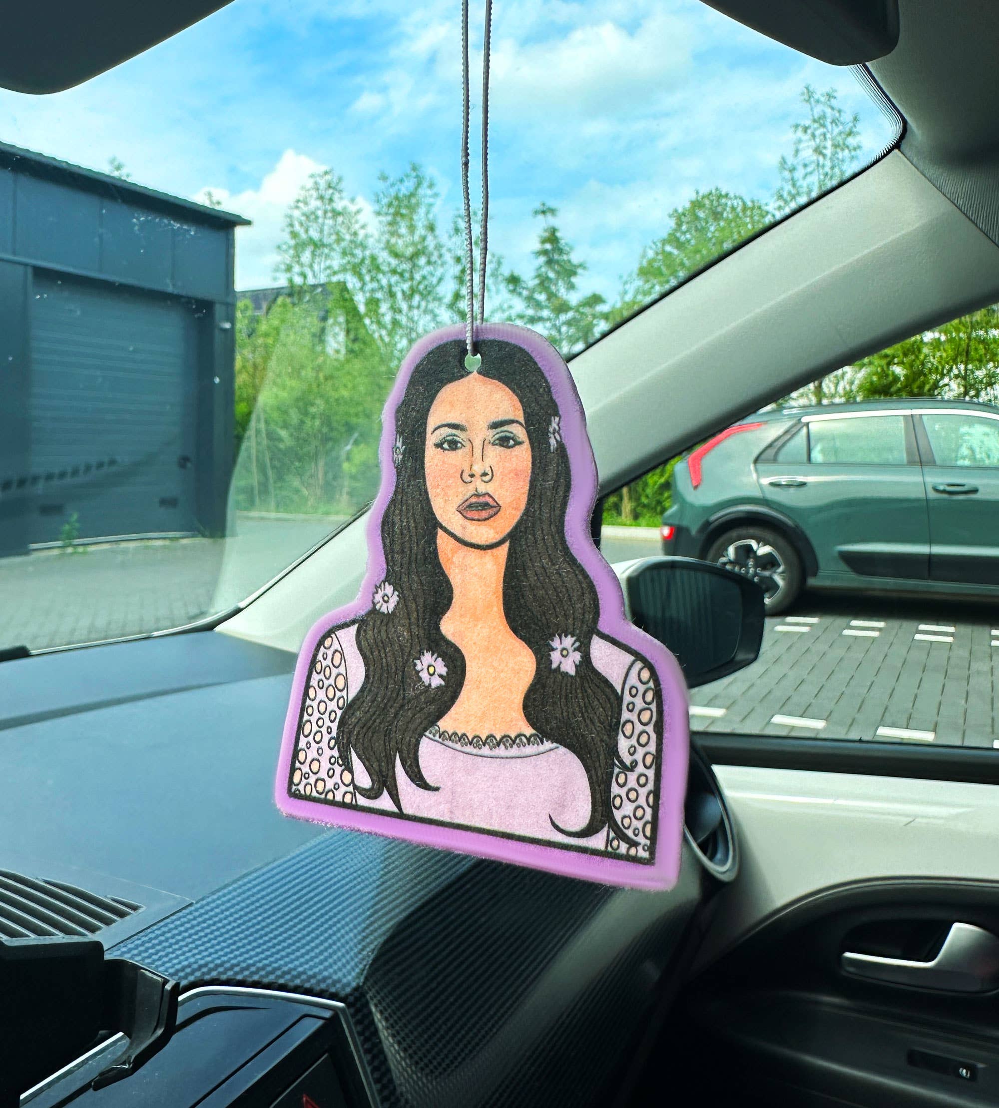 Lana Del Rey Fragrance Hanger