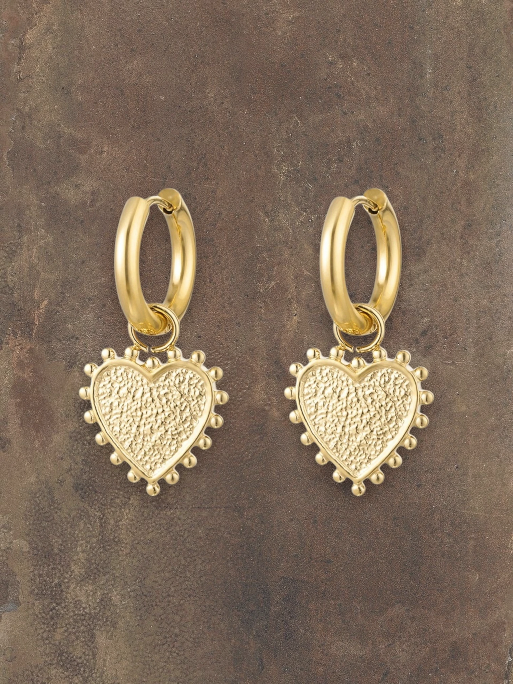 Gouden oorbellen met hart