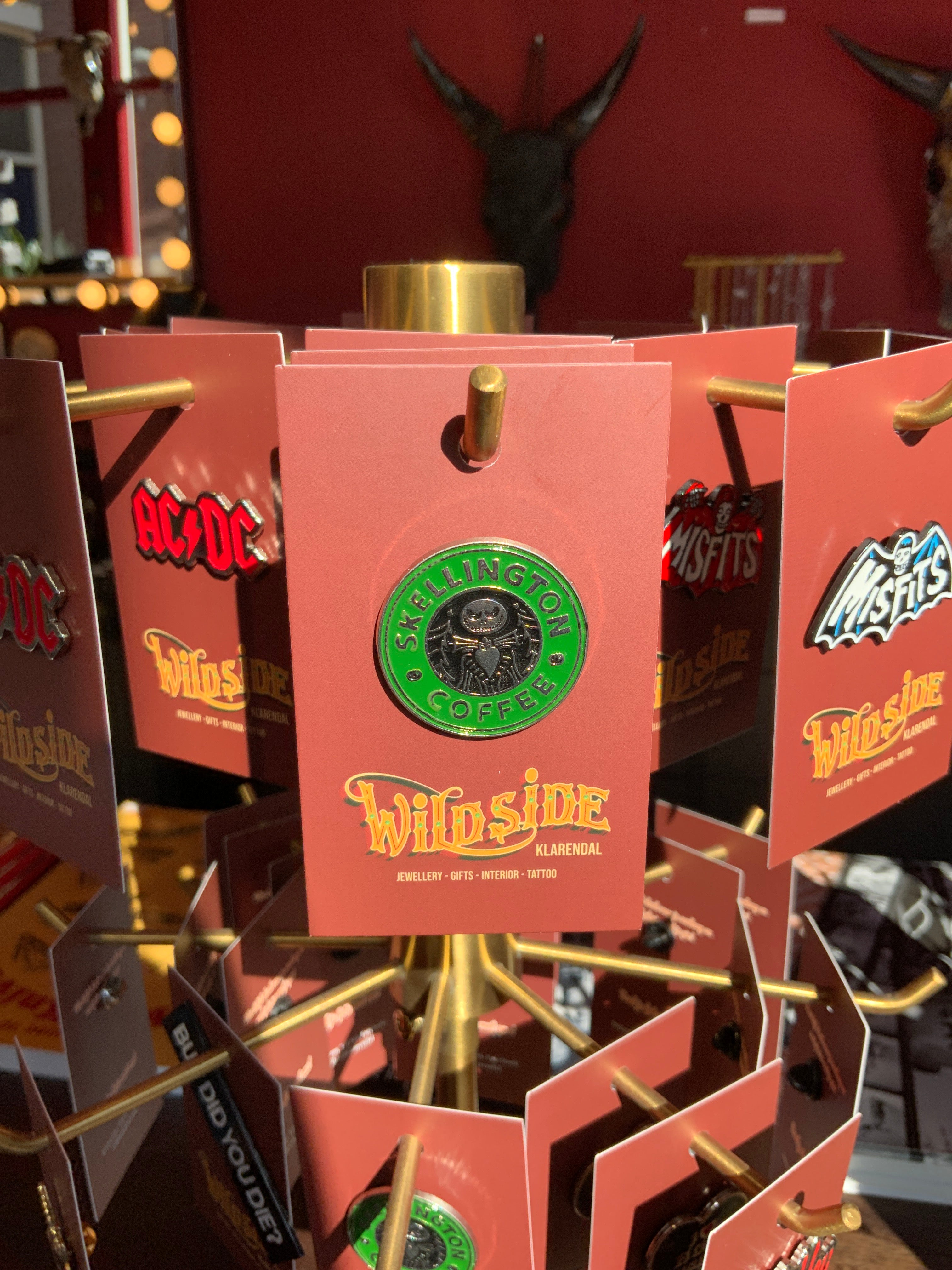 Alfiler de café Skellington