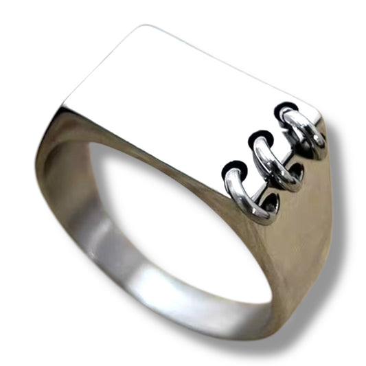 Pierced Zegel Ring