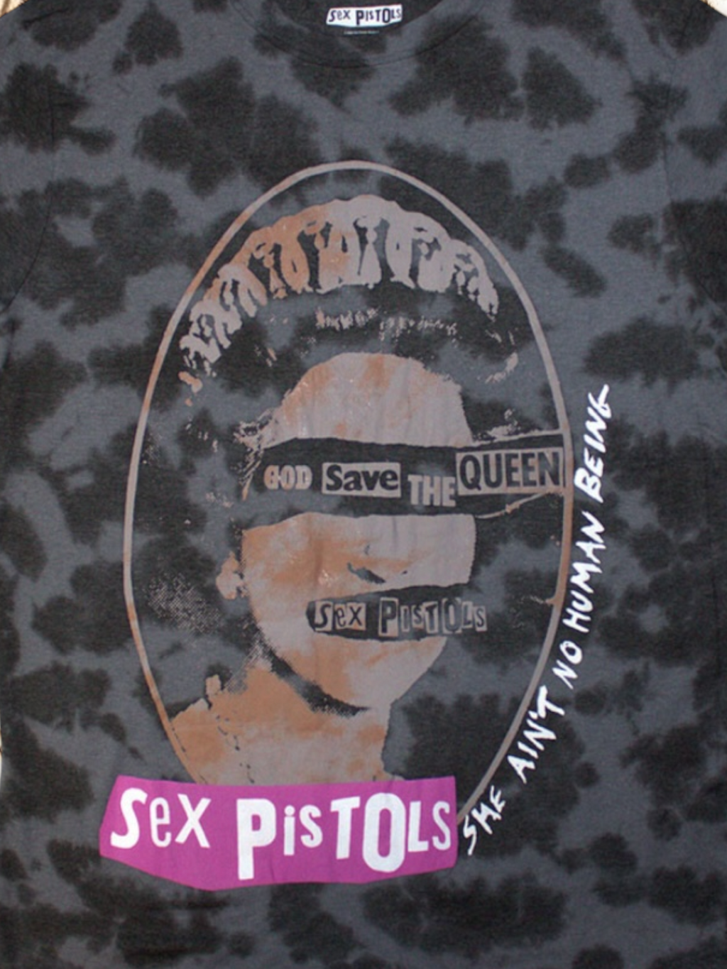 The Sex Pistols Unisex T-Shirt: God Save The Queen (Black) (Wash Collection)