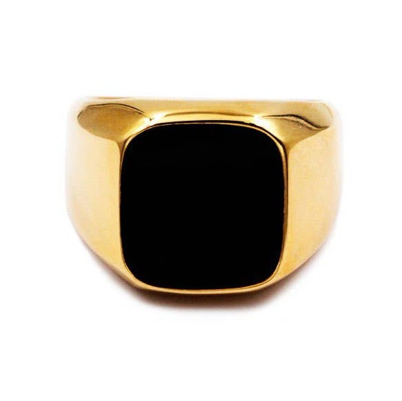 Anillo de Oro con Piedra Negra