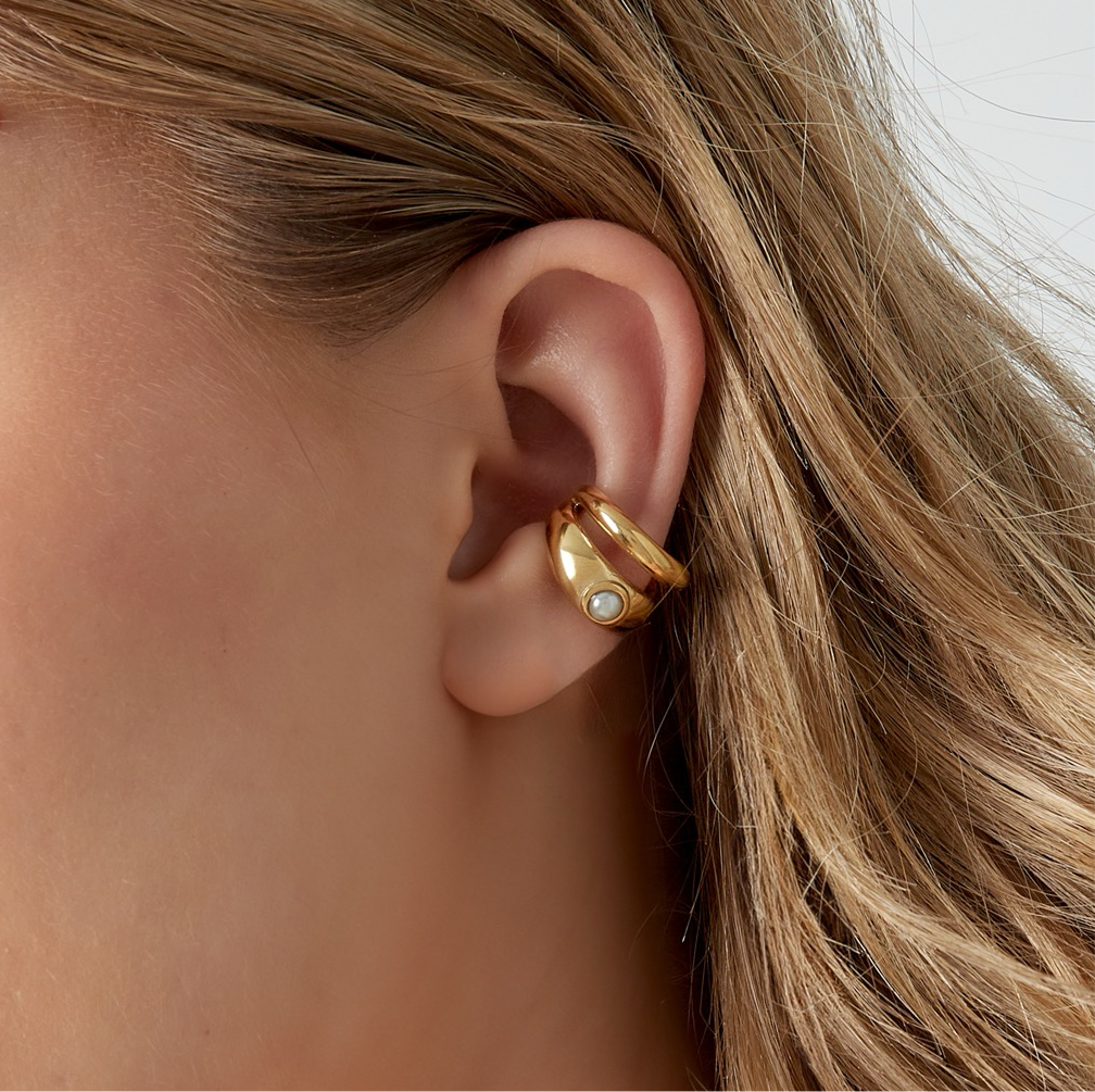 Ear cuff gold with pearl