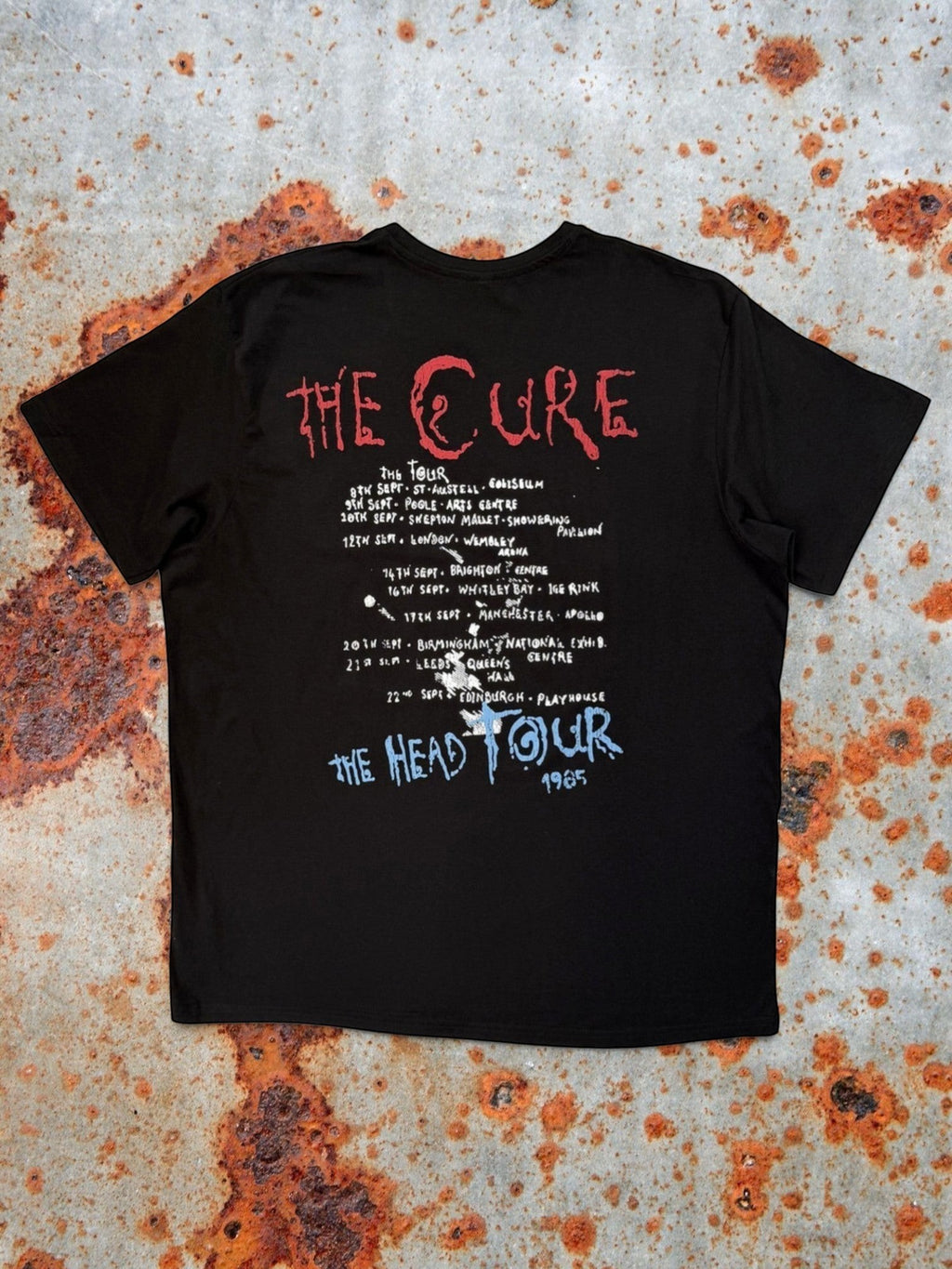 The Cure Premium Carbon T-Shirt – The Head Tour ’85 (100% Algodón Peinado, Acabado Suave Premium)