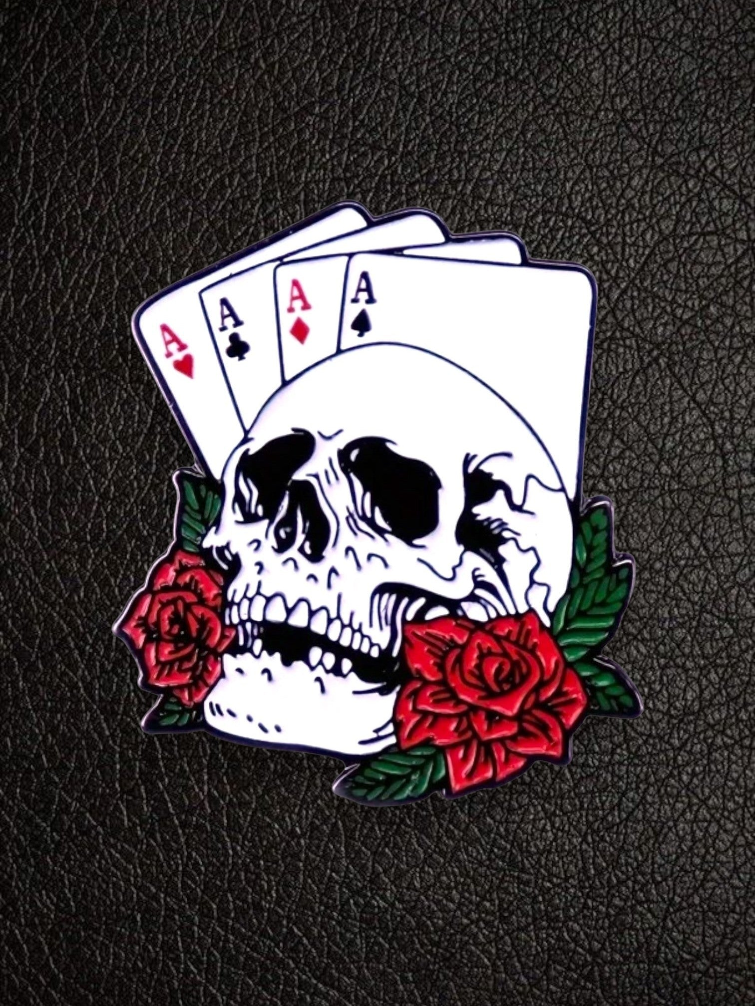 Poker Skull Pin