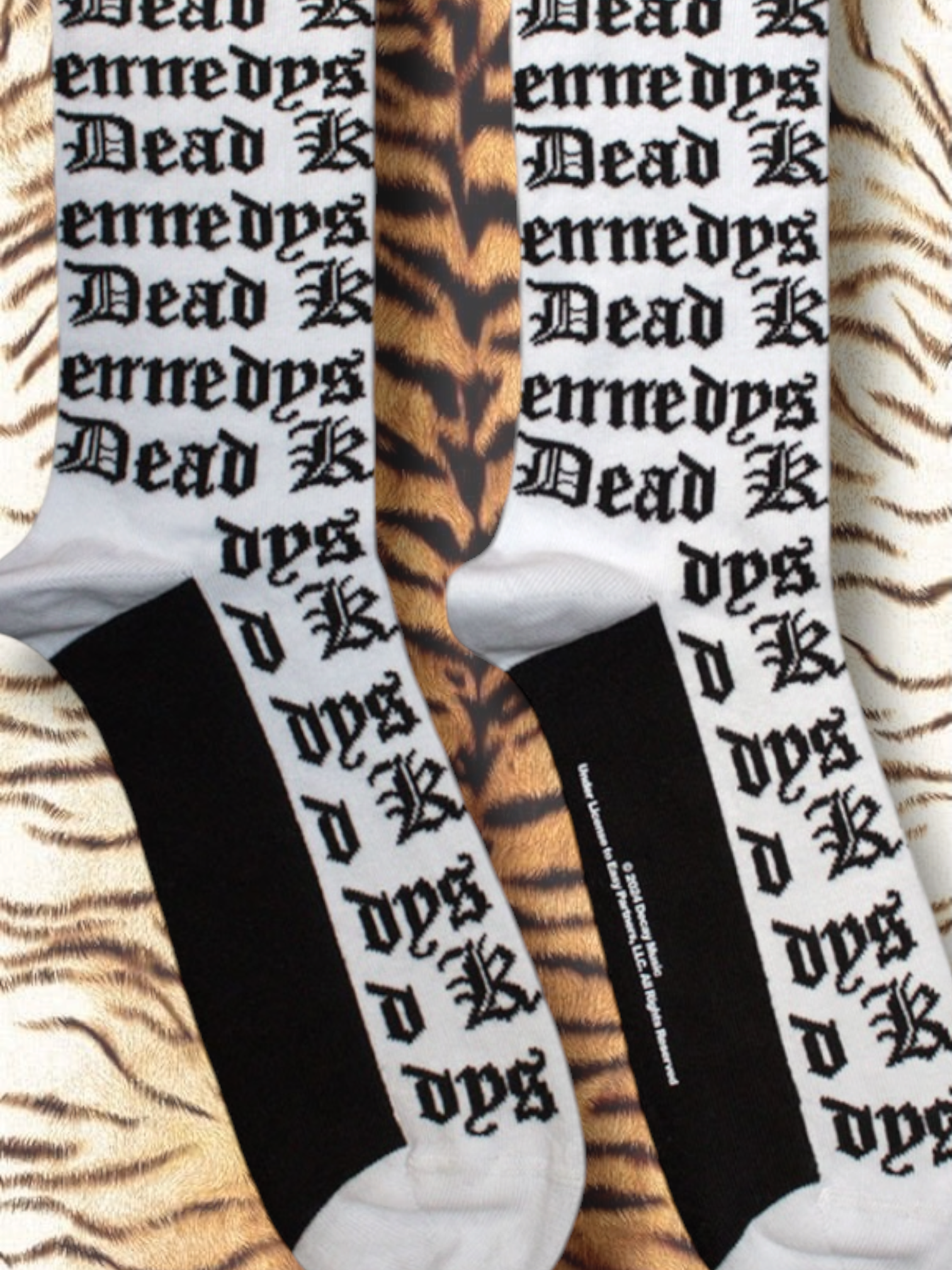 Dead Kennedys Unisex Socks: Gothic Logo Pattern (White) (maat 40-45)