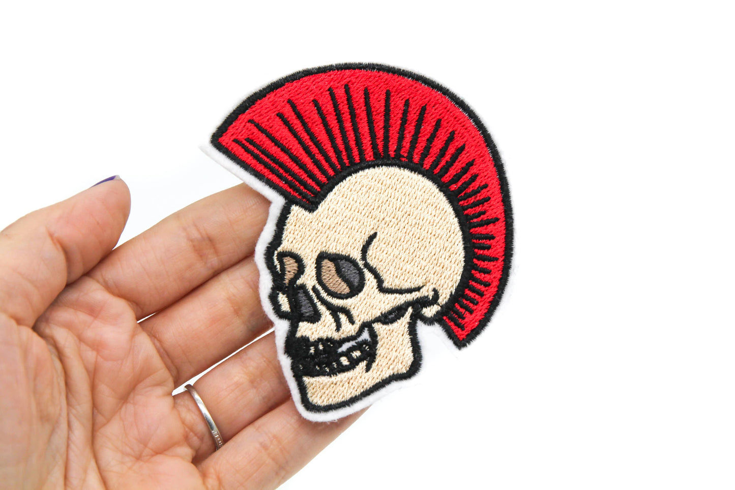 Parche bordado para planchar con calavera Punk Mohawk