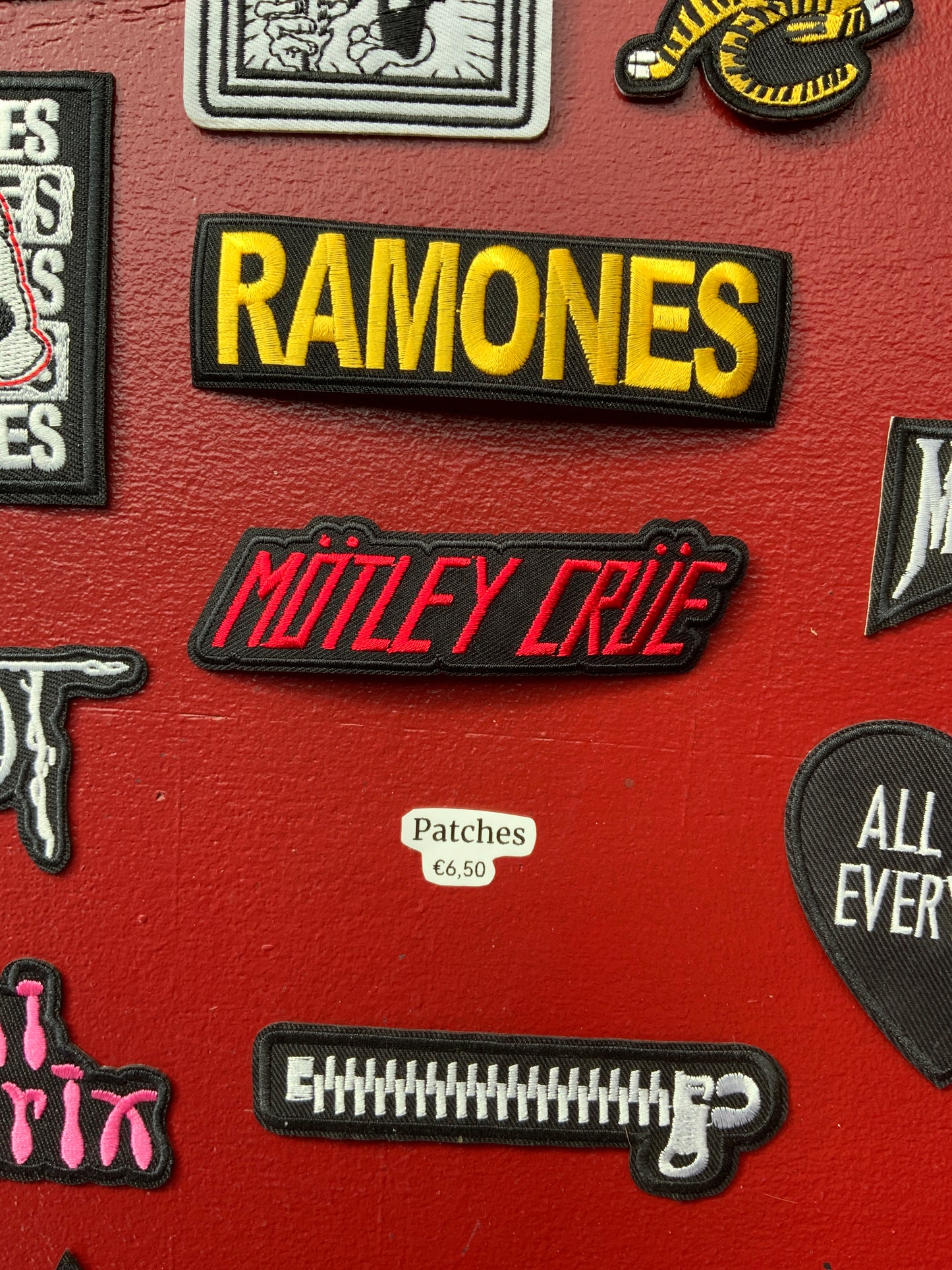 Patch - Motley Crue - Red Logo