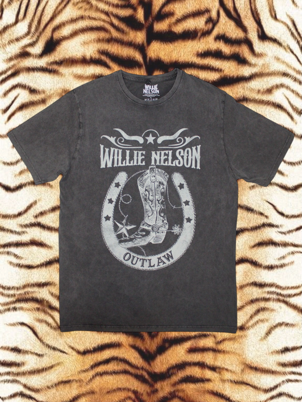 Willie Nelson Unisex Stone Wash T-Shirt: Outlaw (Charcoal Grey)