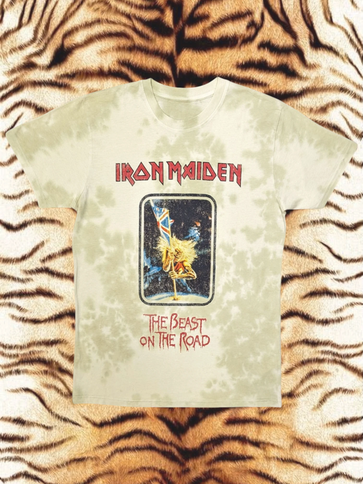 Iron Maiden Unisex T-Shirt: Beast On The Road (Sand) (Wash Collection)