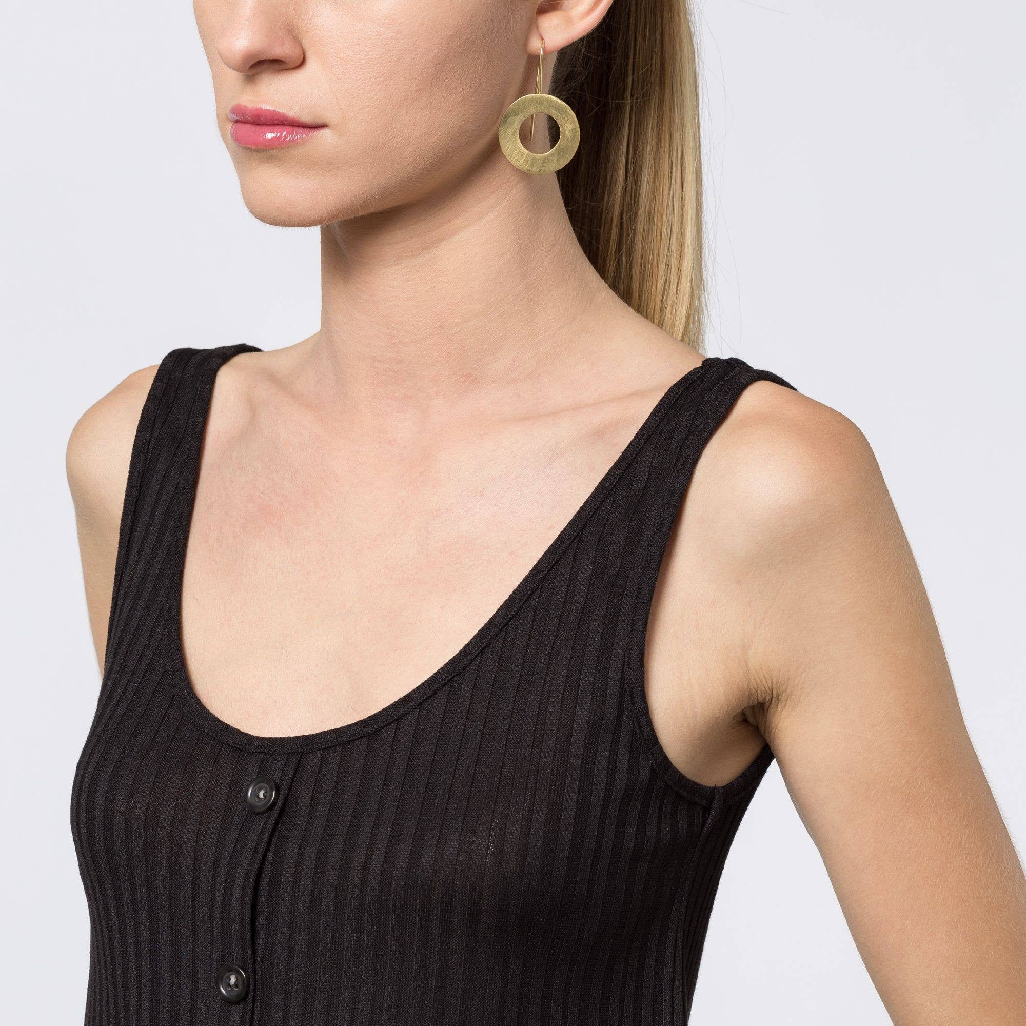 Gold hook earring “Saturn” Gold