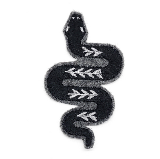 Parche bordado con plancha de serpiente negra y gris