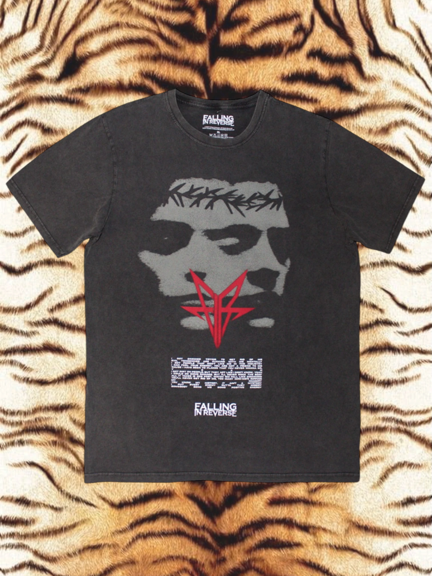 Camiseta Unisex "Falling In Reverse" Lavado a la Piedra: Blur (Gris Carbón)