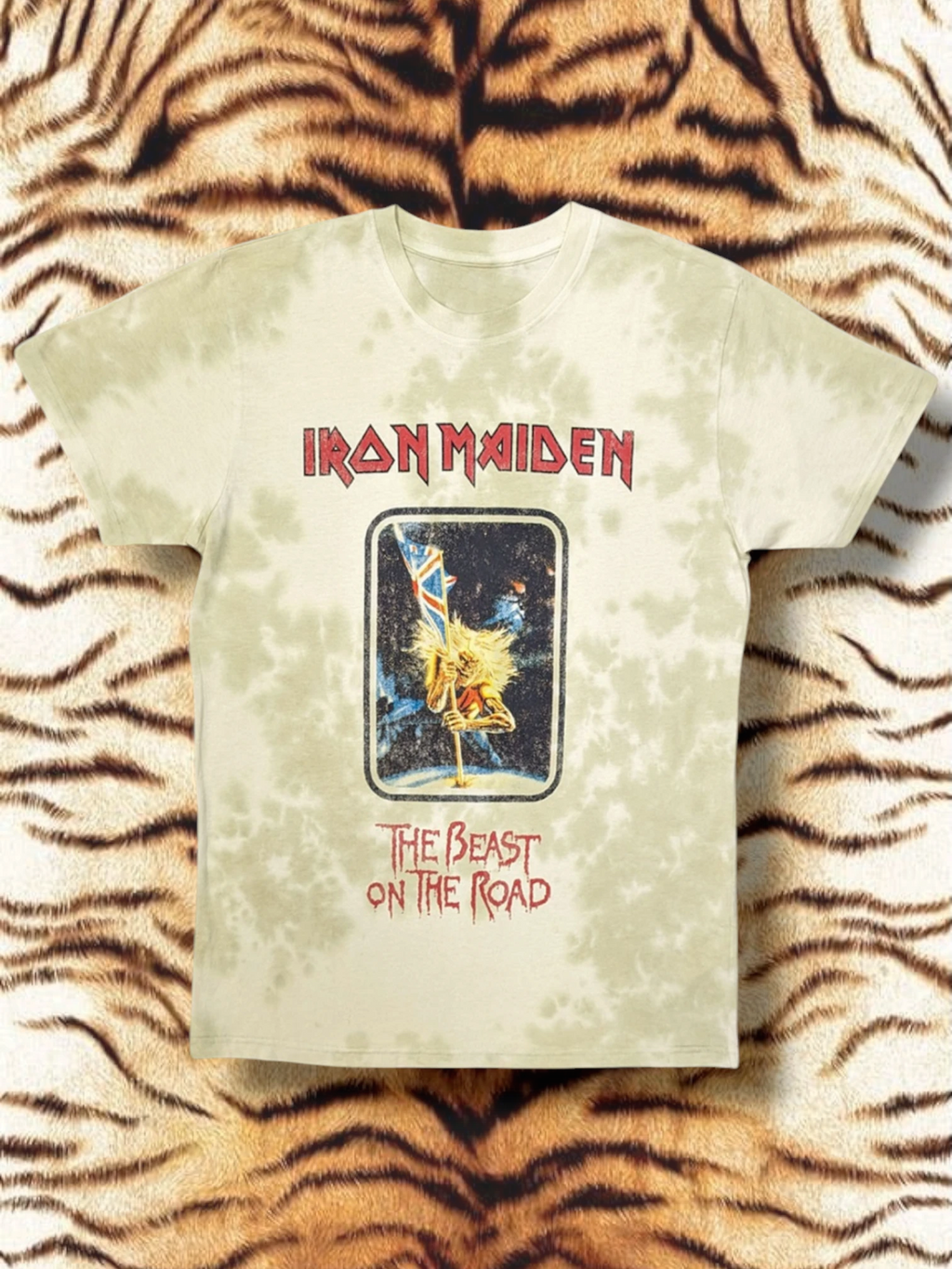 Iron Maiden Unisex T-Shirt: Beast On The Road (Sand) (Wash Collection)