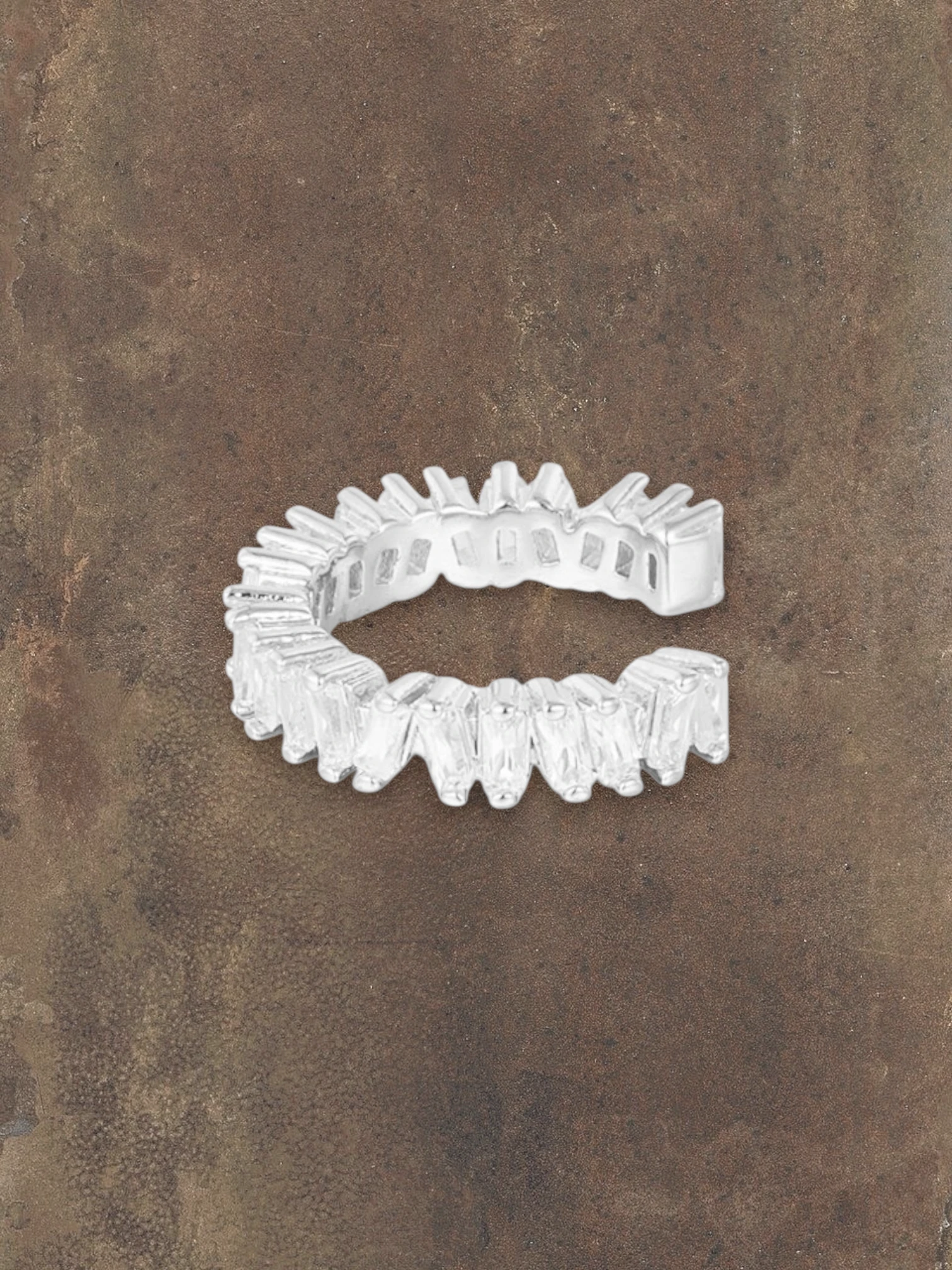 Ear cuff Zilver met steentjes