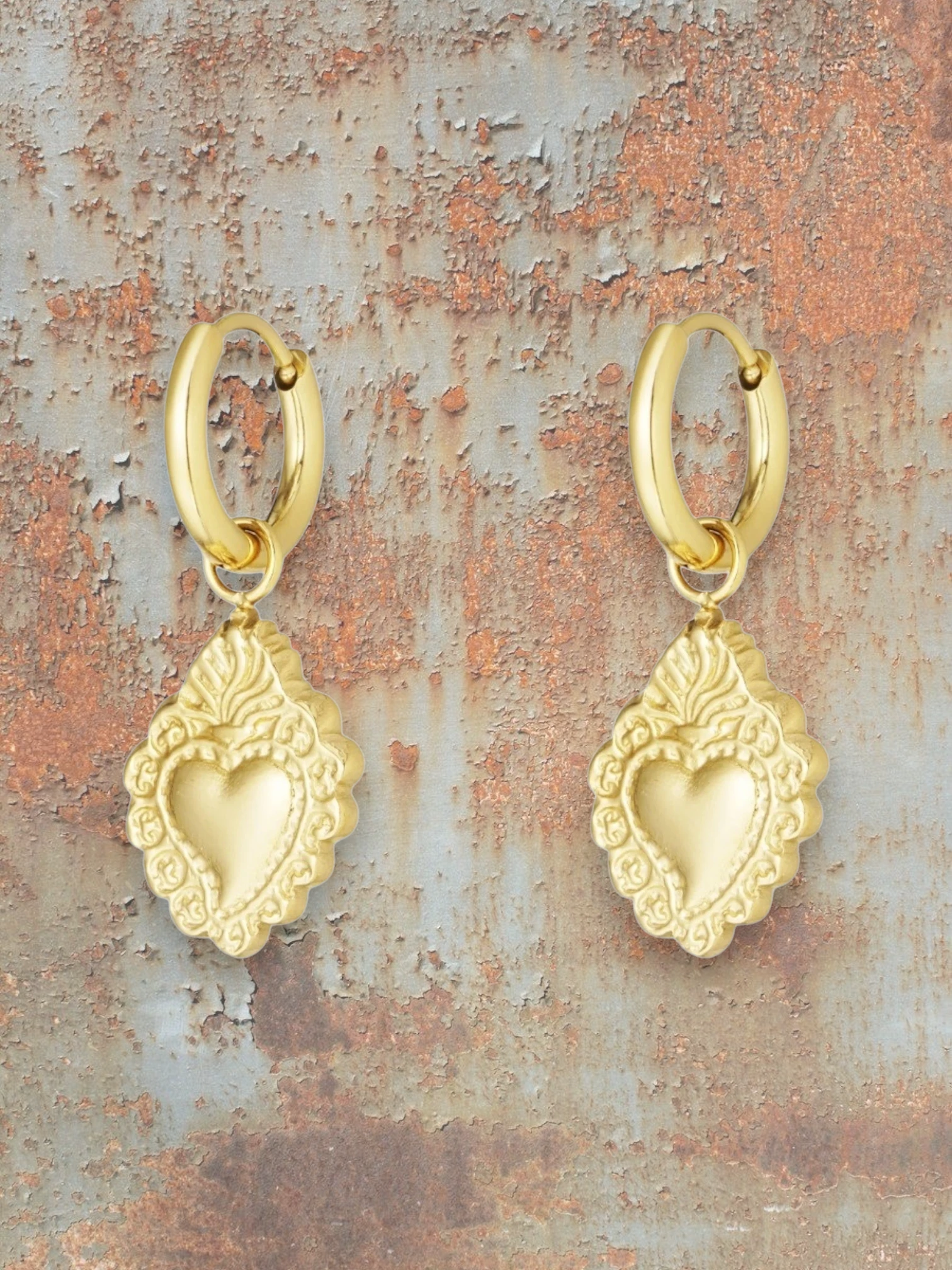 Gouden Sacred Heart Oorbellen