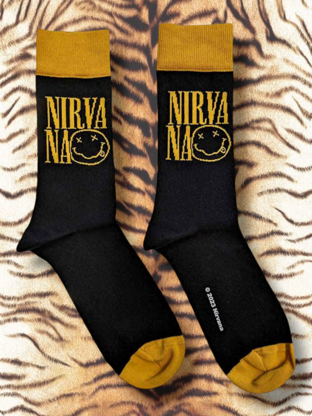 Nirvana Unisex Socks: Logo Stacked (Black) (maat 40-45)