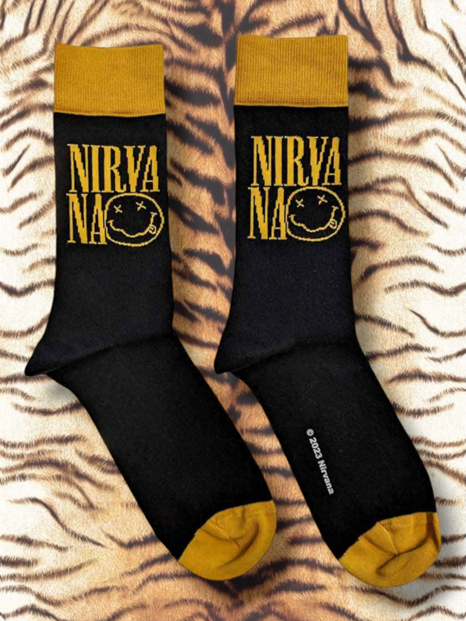 Nirvana Unisex Socks: Logo Stacked (Black) (maat 40-45)