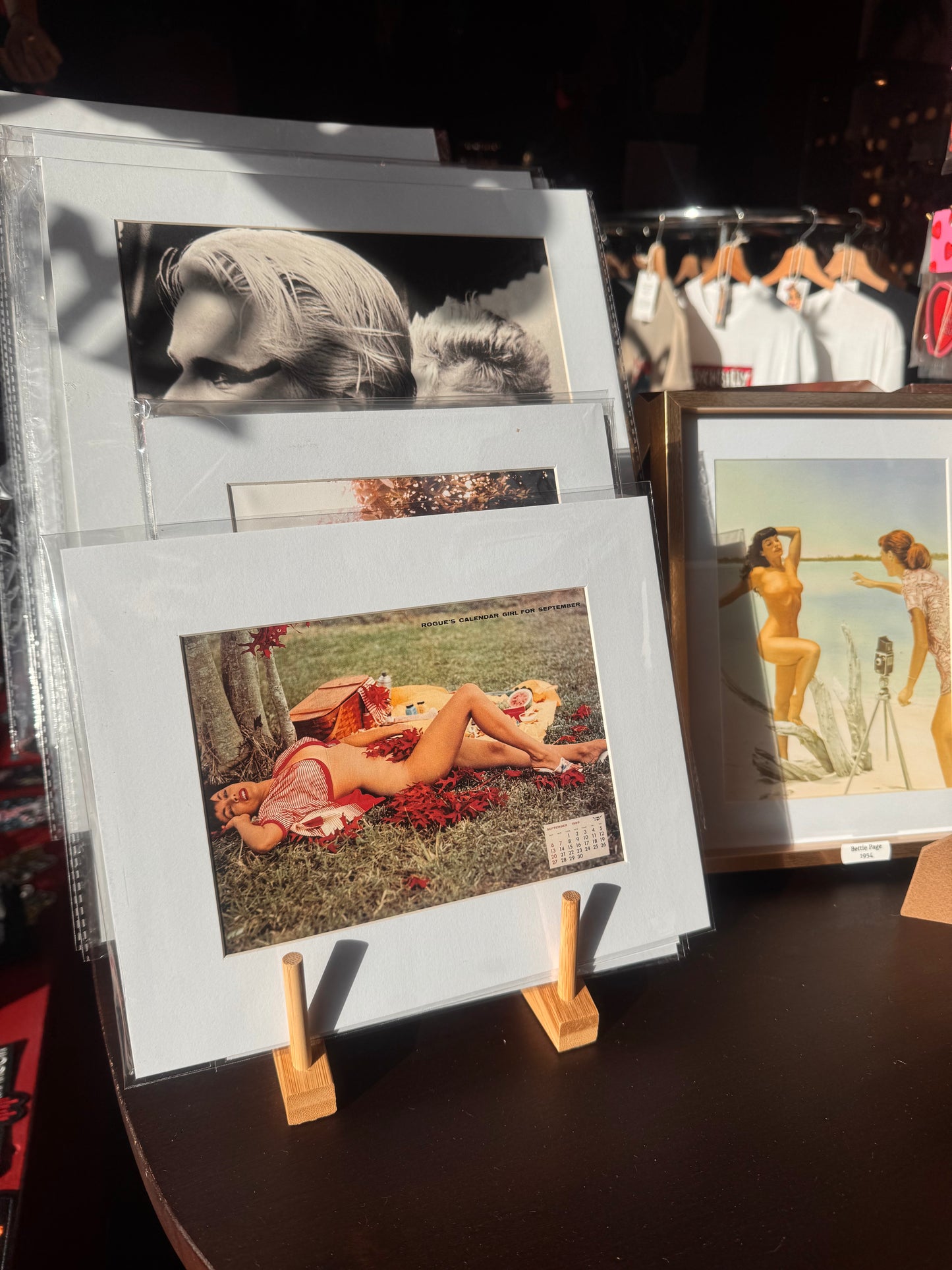 Marla Long By Bunny Yeager - Passe-Partout photo Print