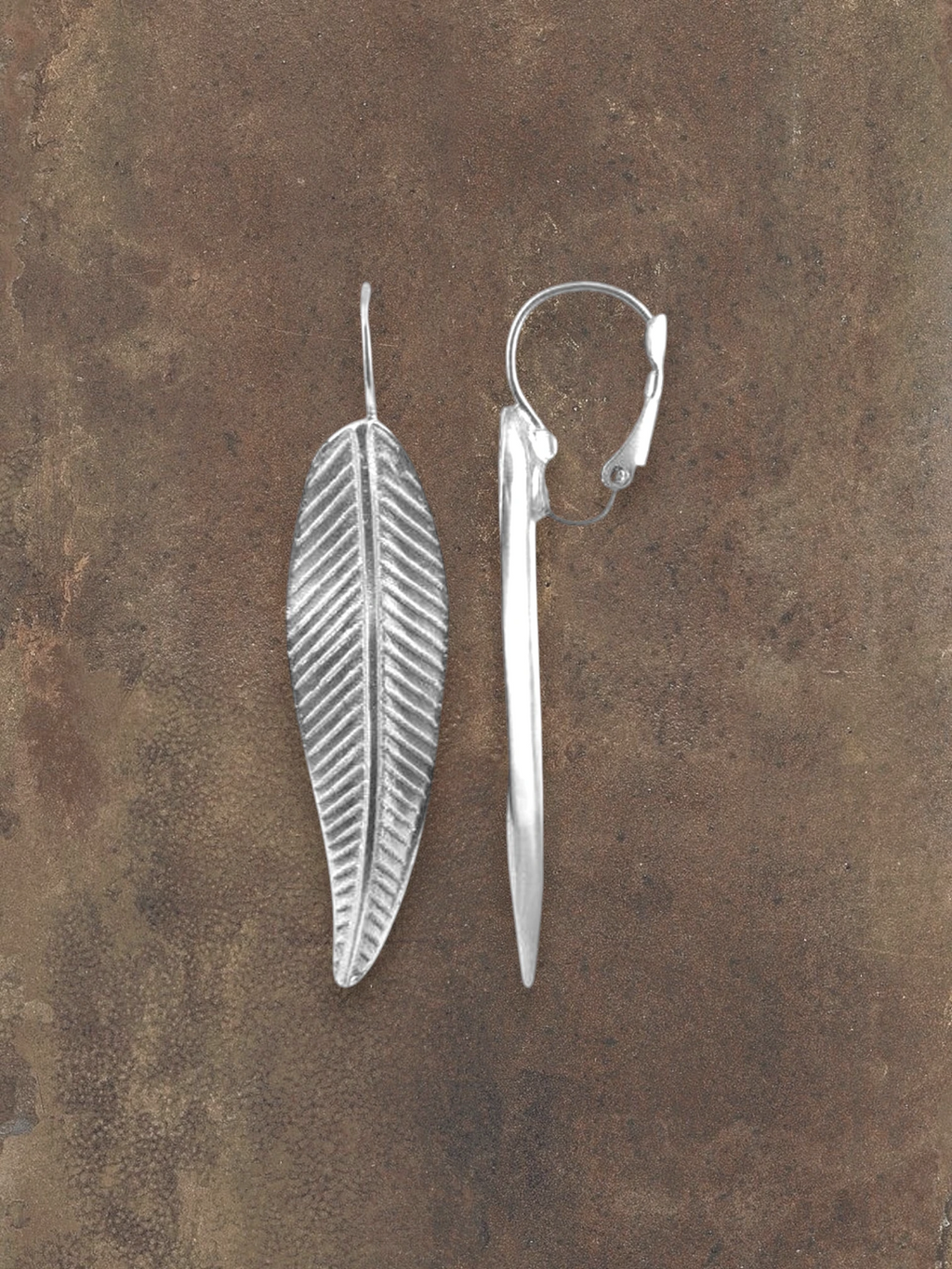 Zilveren blad leaf oorbellen