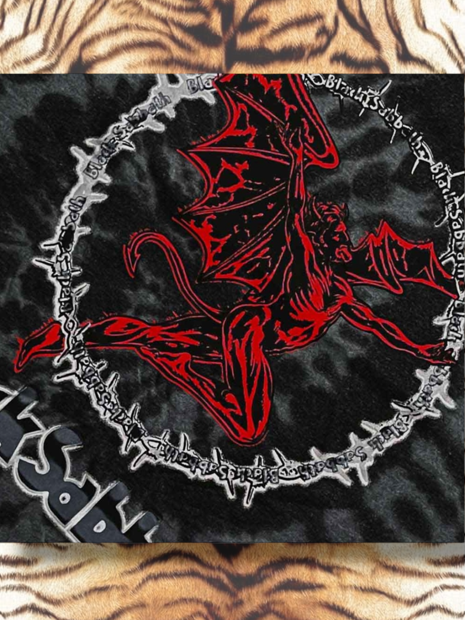 Black Sabbath Unisex T-Shirt: Red Henry (Black) (Wash Collection)