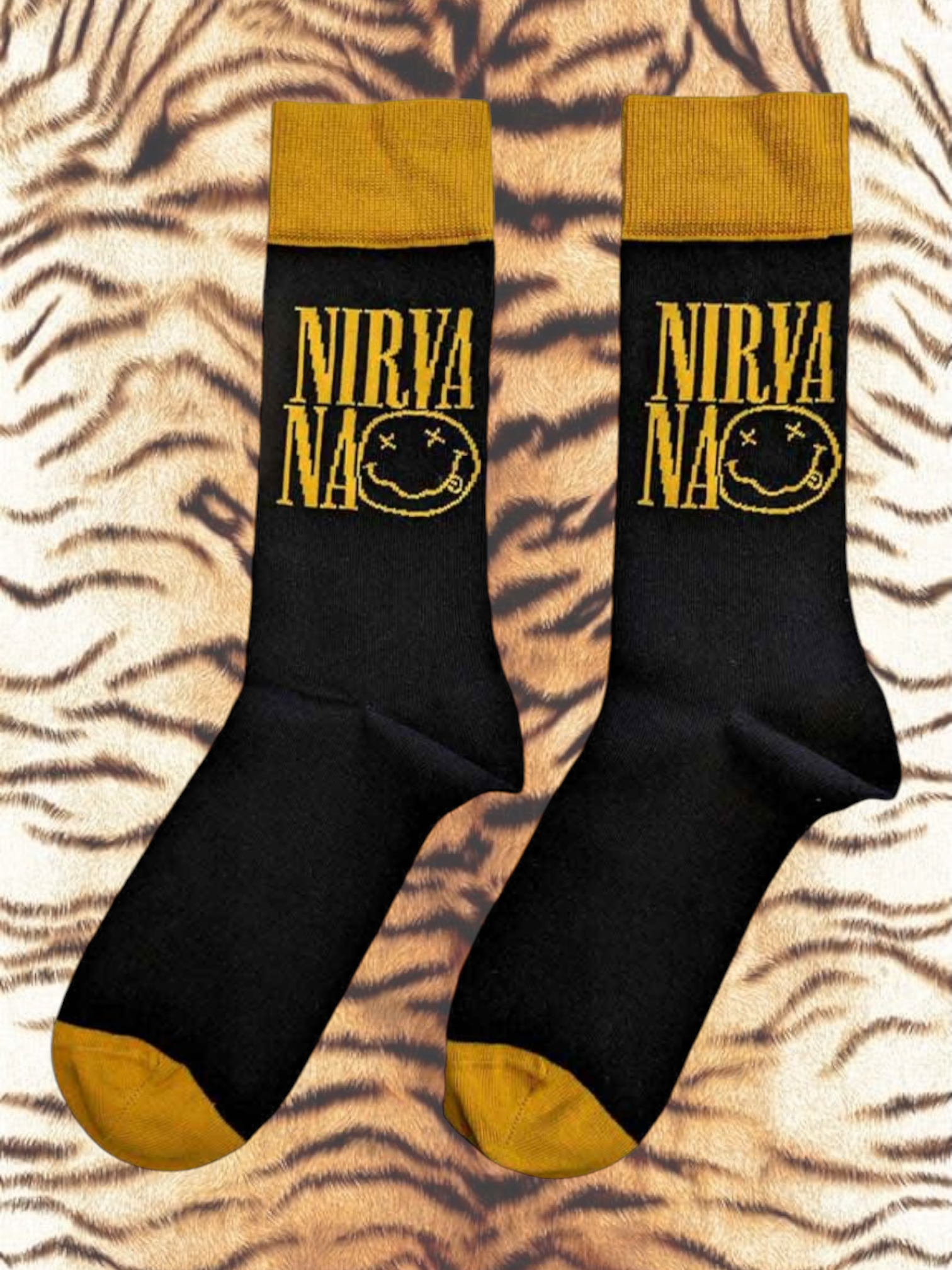Nirvana Unisex Socks: Logo Stacked (Black) (maat 40-45)