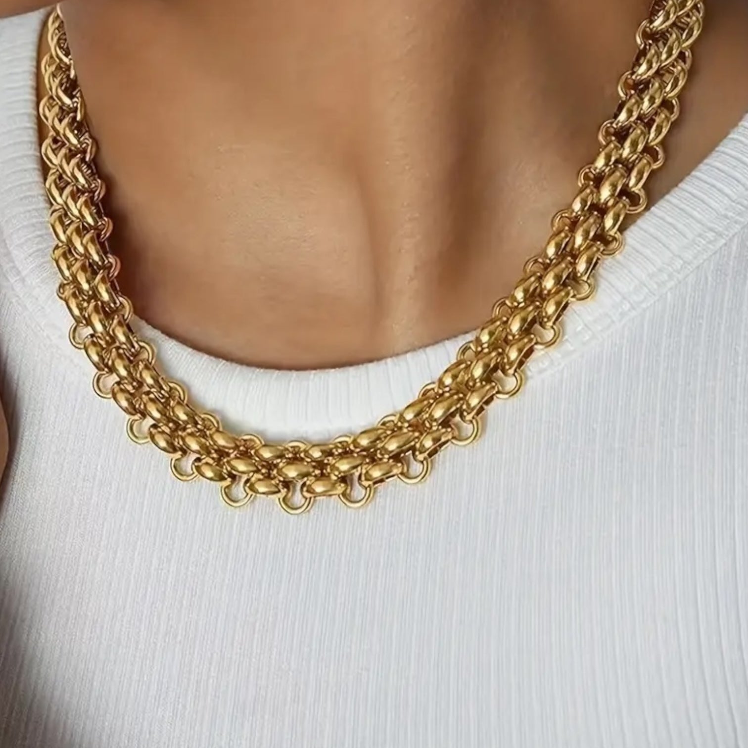 Double link gold necklace