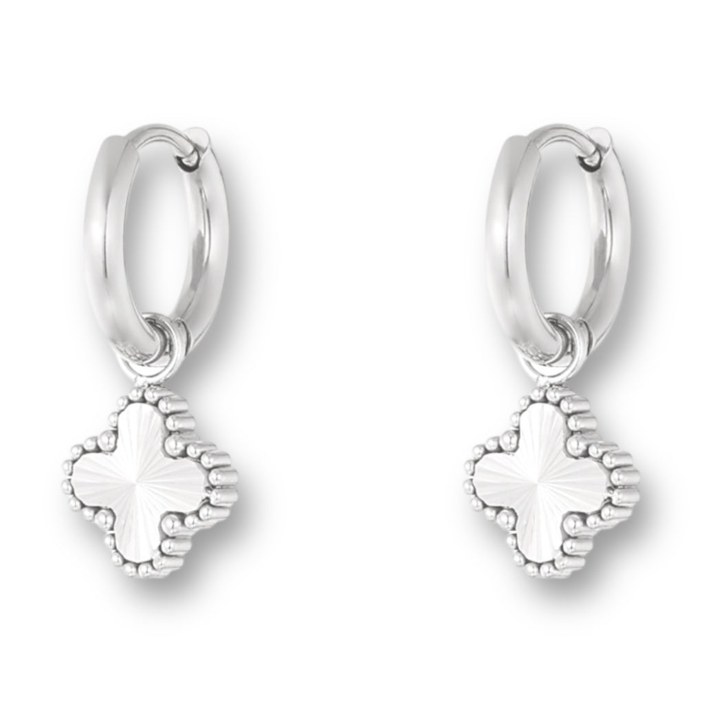 Silver earrings with clover pendant