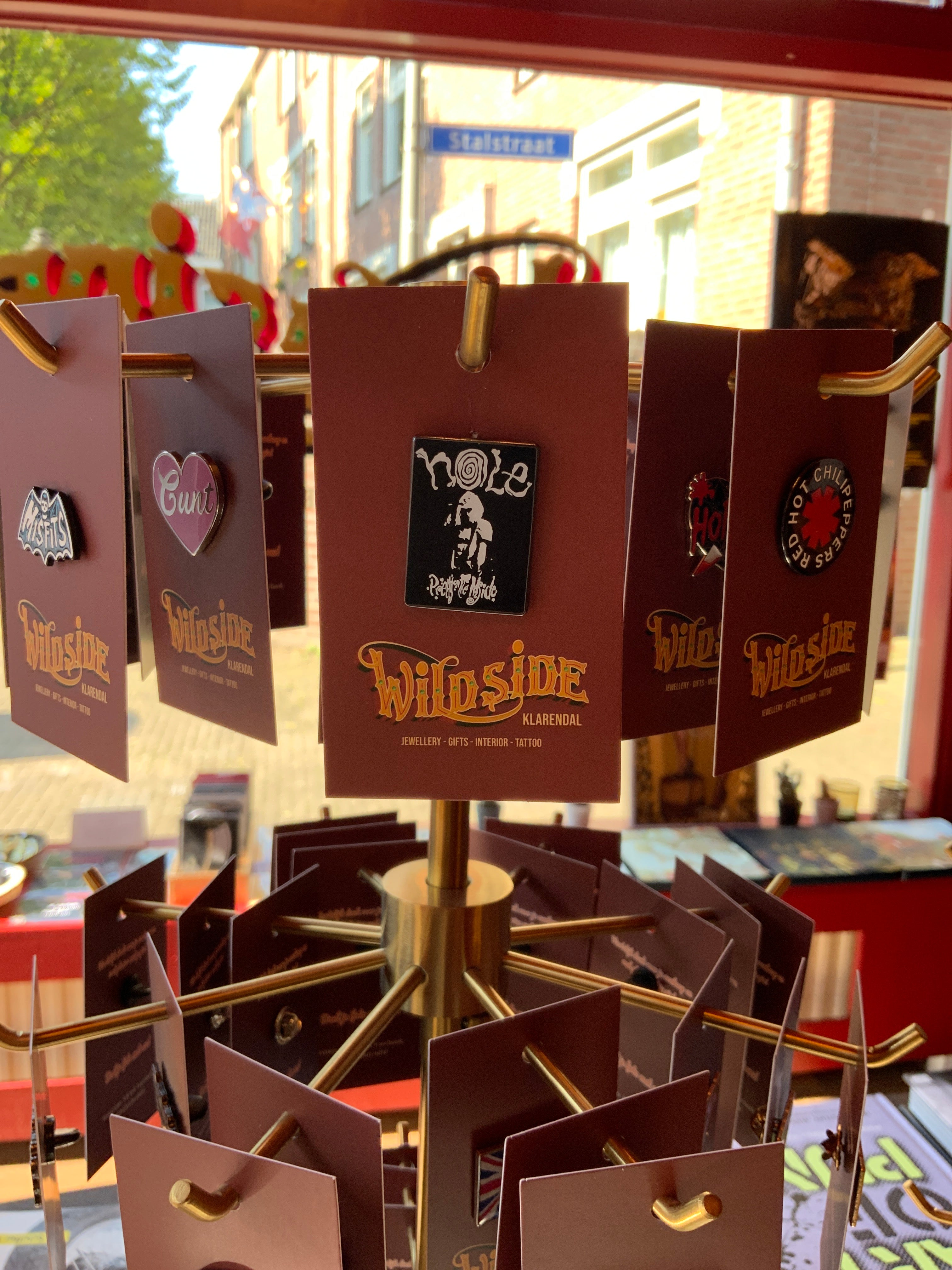 Alfiler de agujero - Courtney Love