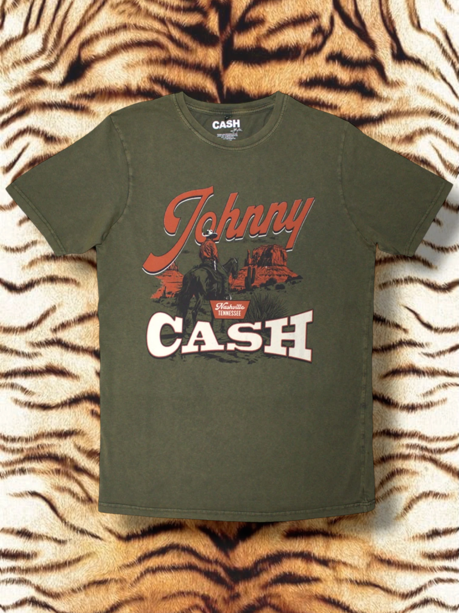 Johnny Cash Unisex Stone Wash T-Shirt: Desert Cowboy (Green)