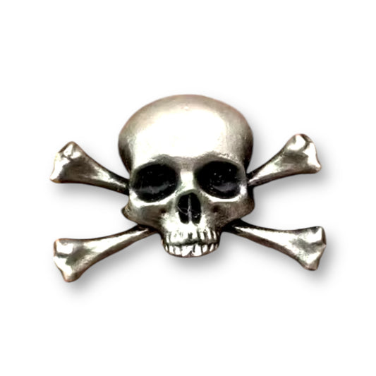 Skull crossbone pin