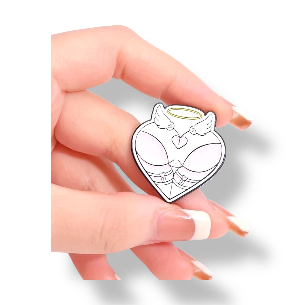 Angel wings Heart Pin