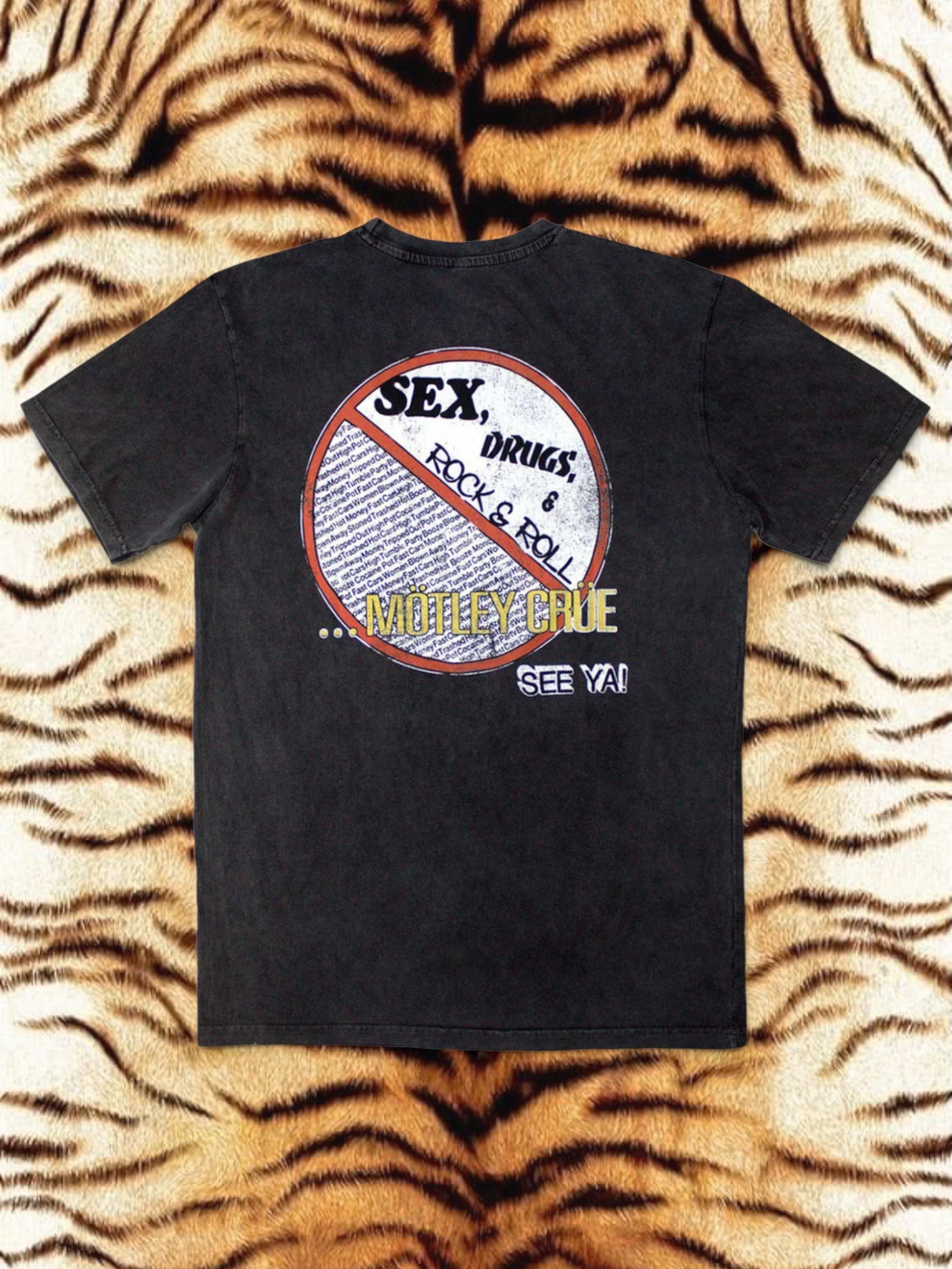 Mötley Crüe Stone Wash T-Shirt – No Fun Tour ’84 (Edición Limitada 999 unidades)