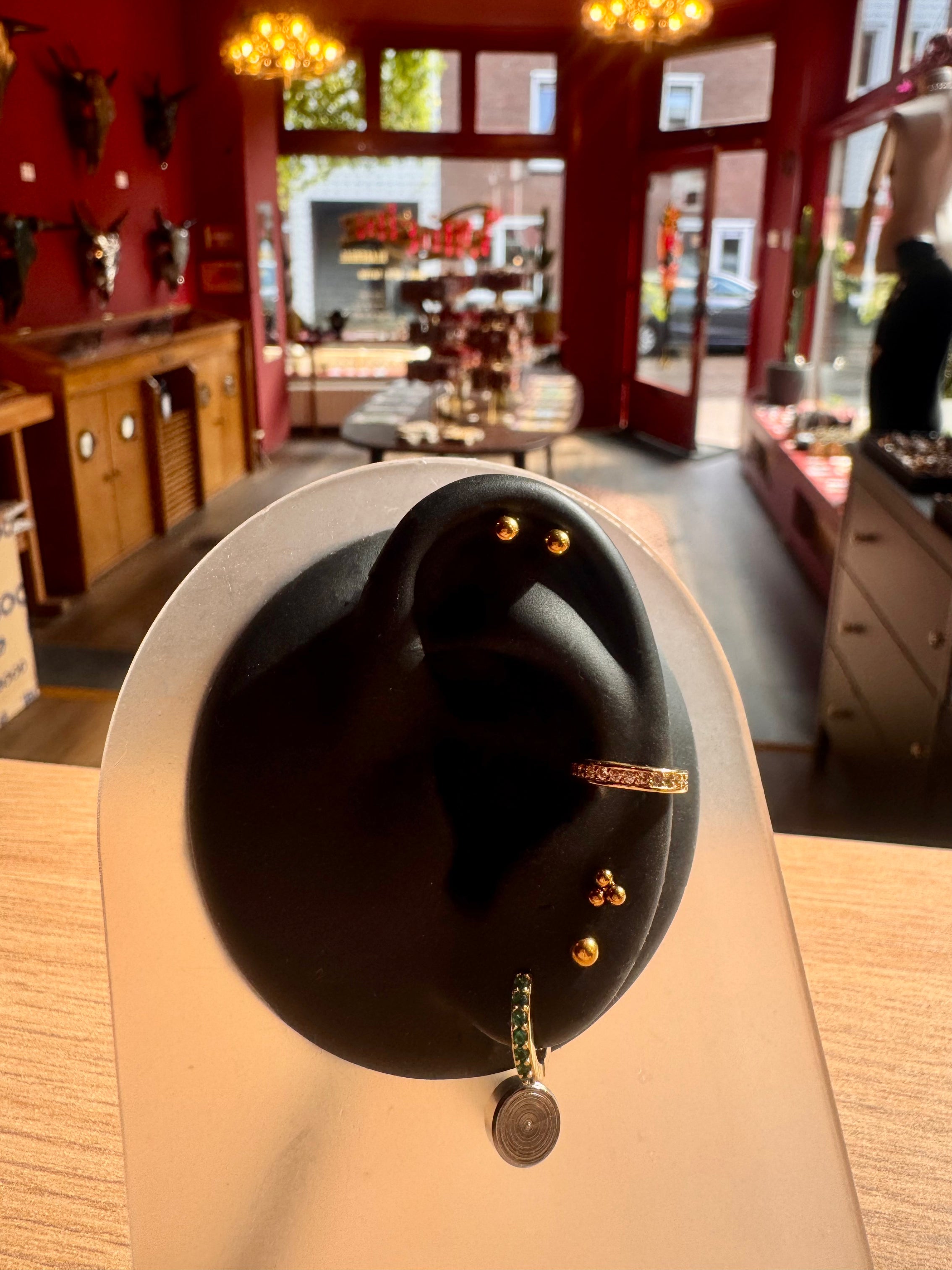 Gouden labret Piercing