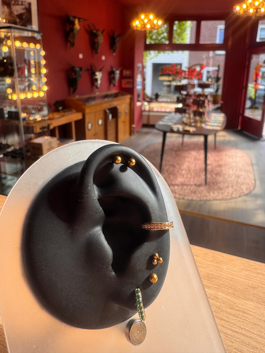 Gouden labret Piercing