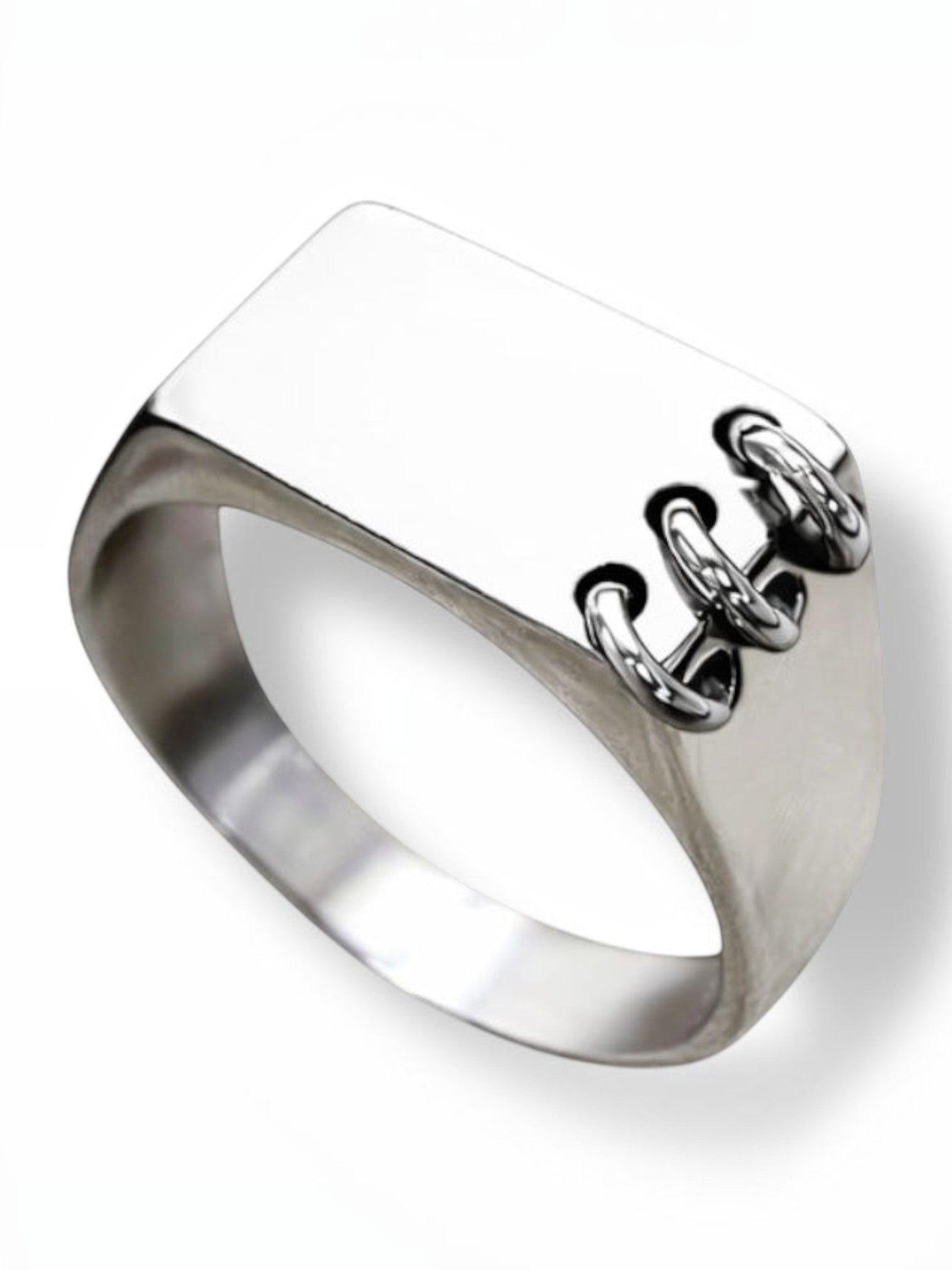 Pierced Zegel Ring