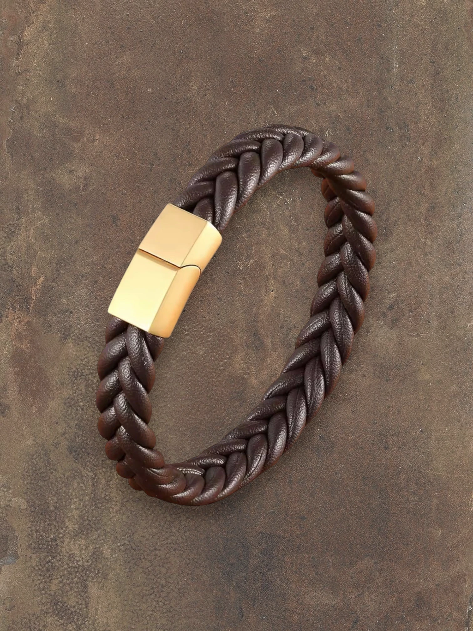 WILDSIDE brown braided leather bracelet with gold-tone magnetic clasp. Surgical steel and leather.