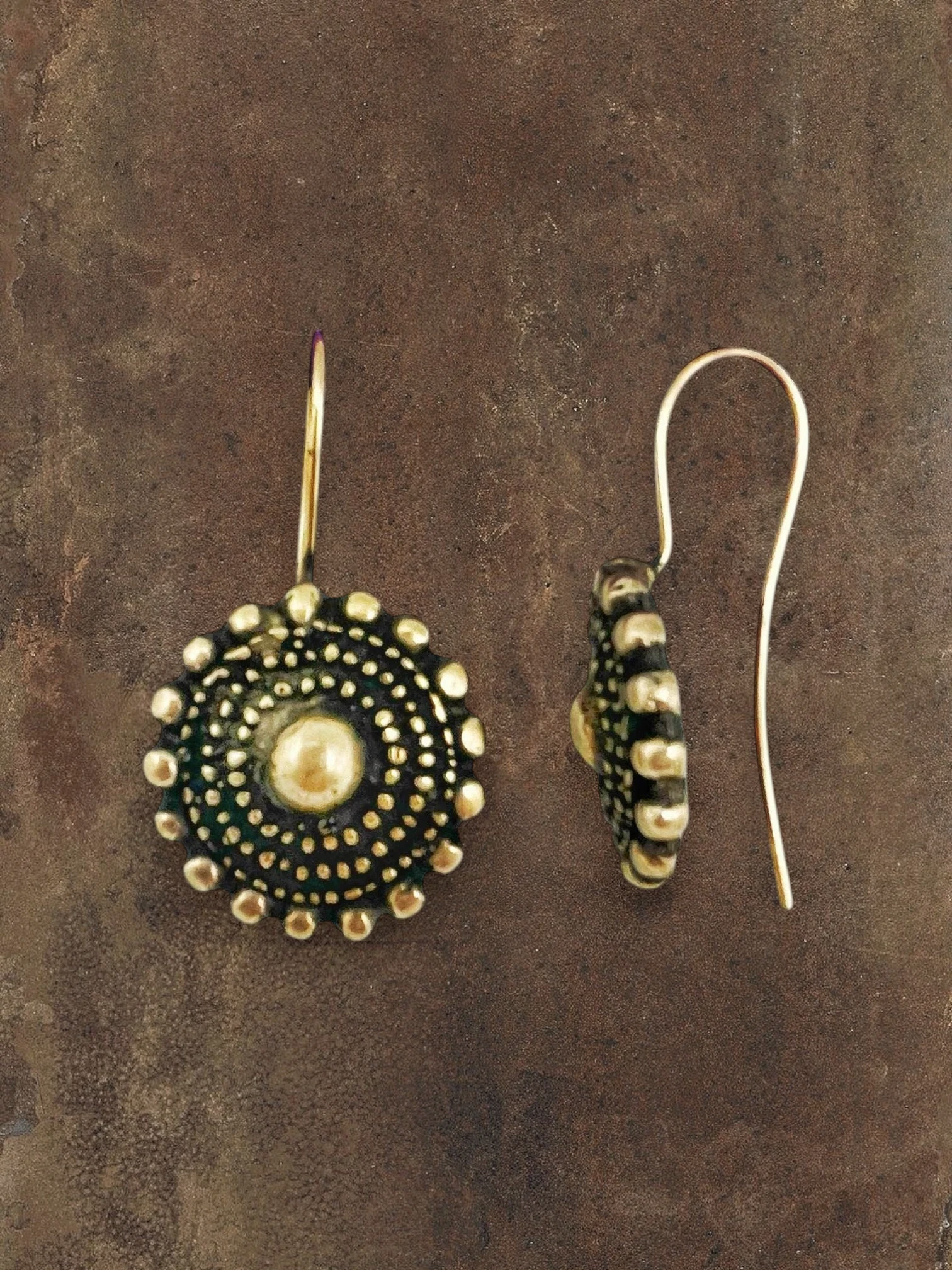 WILDSIDE gold zamak charro earrings with hook closure, 4cm long, hypoallergenic and artisanal design.