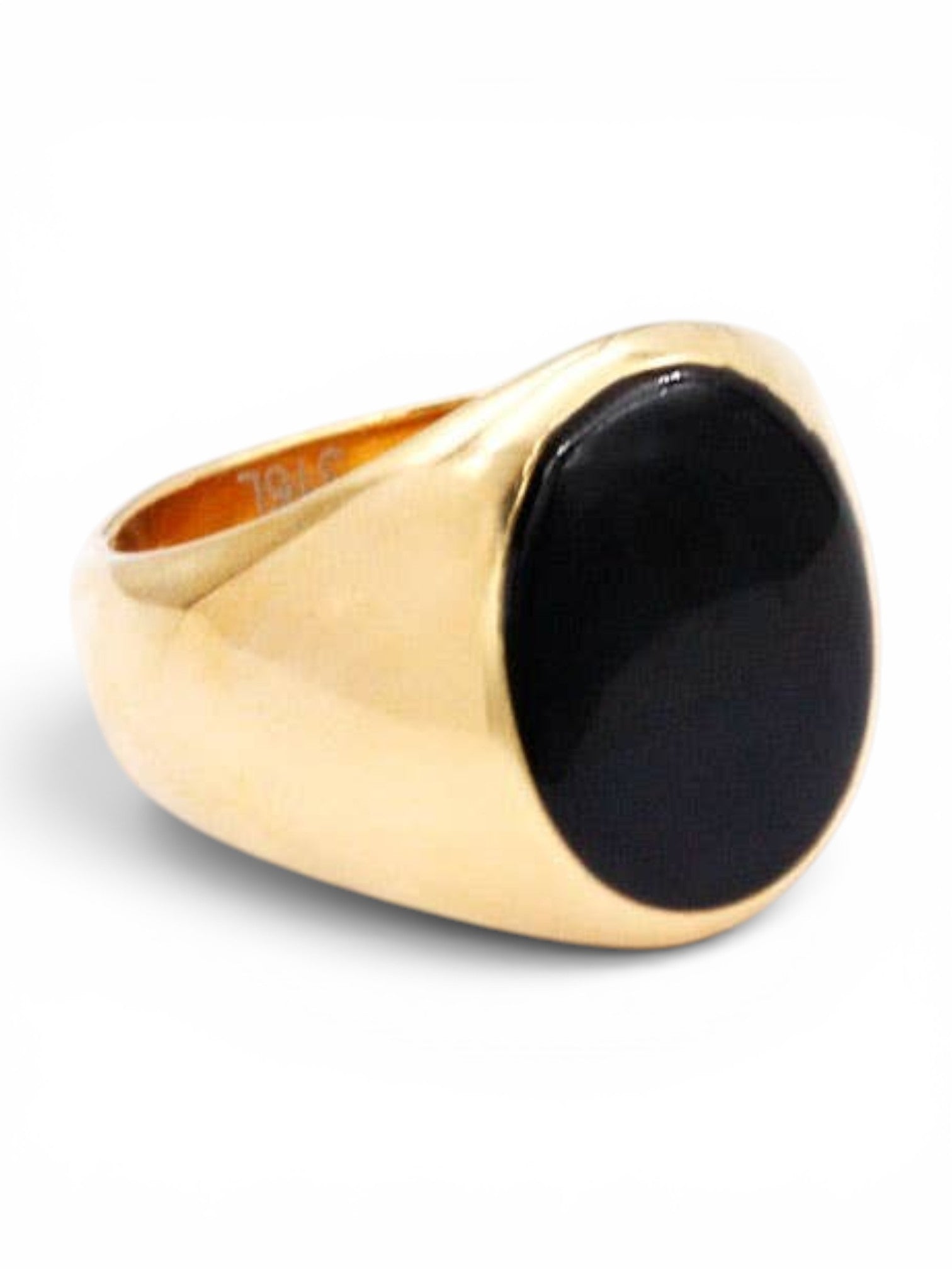 Gouden ring met zwarte steen rond