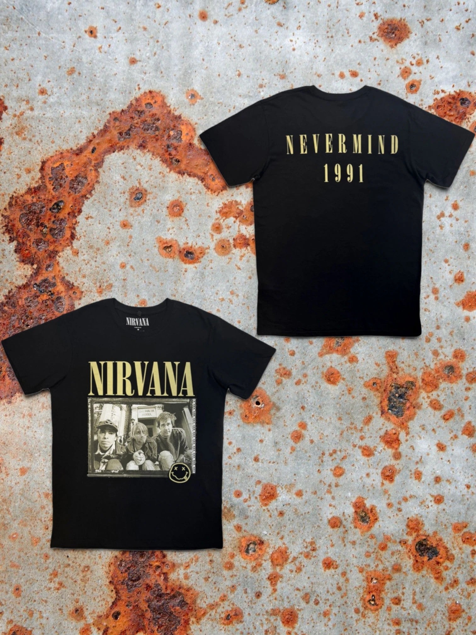 Nirvana Premium Carbon T-Shirt – Nevermind ’91 Hotel Photo (100% Combed Cotton, Premium Soft-Touch Finish)