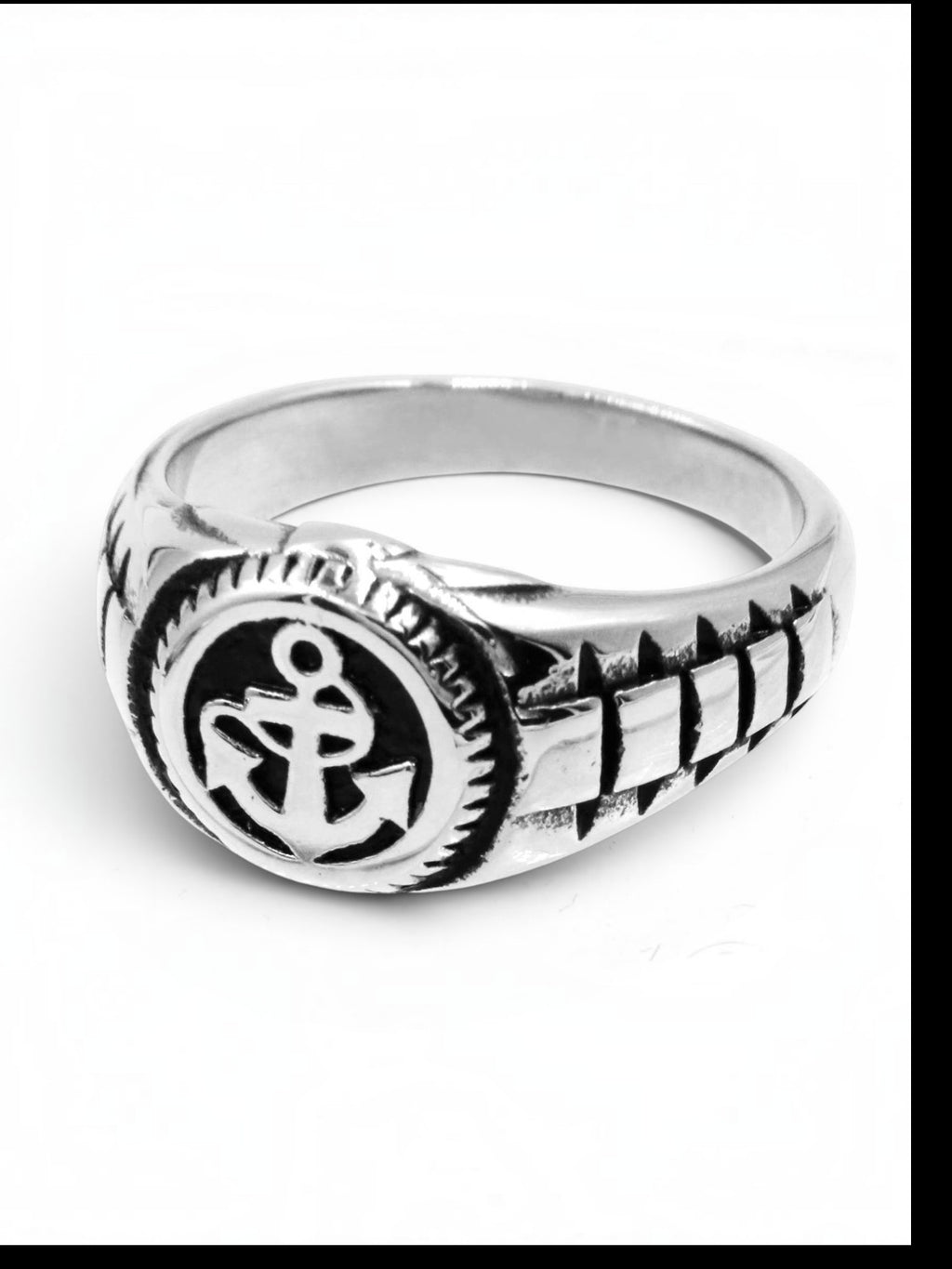 WILDSIDE hand-polished 316L stainless steel anchor ring with a detailed circular nautical design.