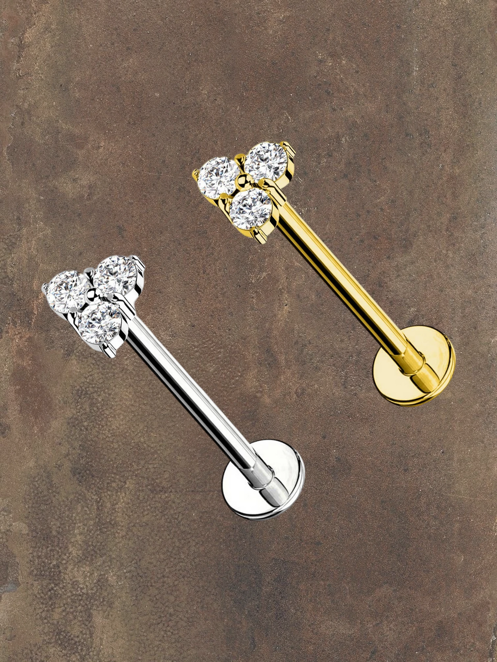 WILDSIDE flat labret piercing with internal thread in 316L surgical steel, featuring three crystals and available in silver or gold.
