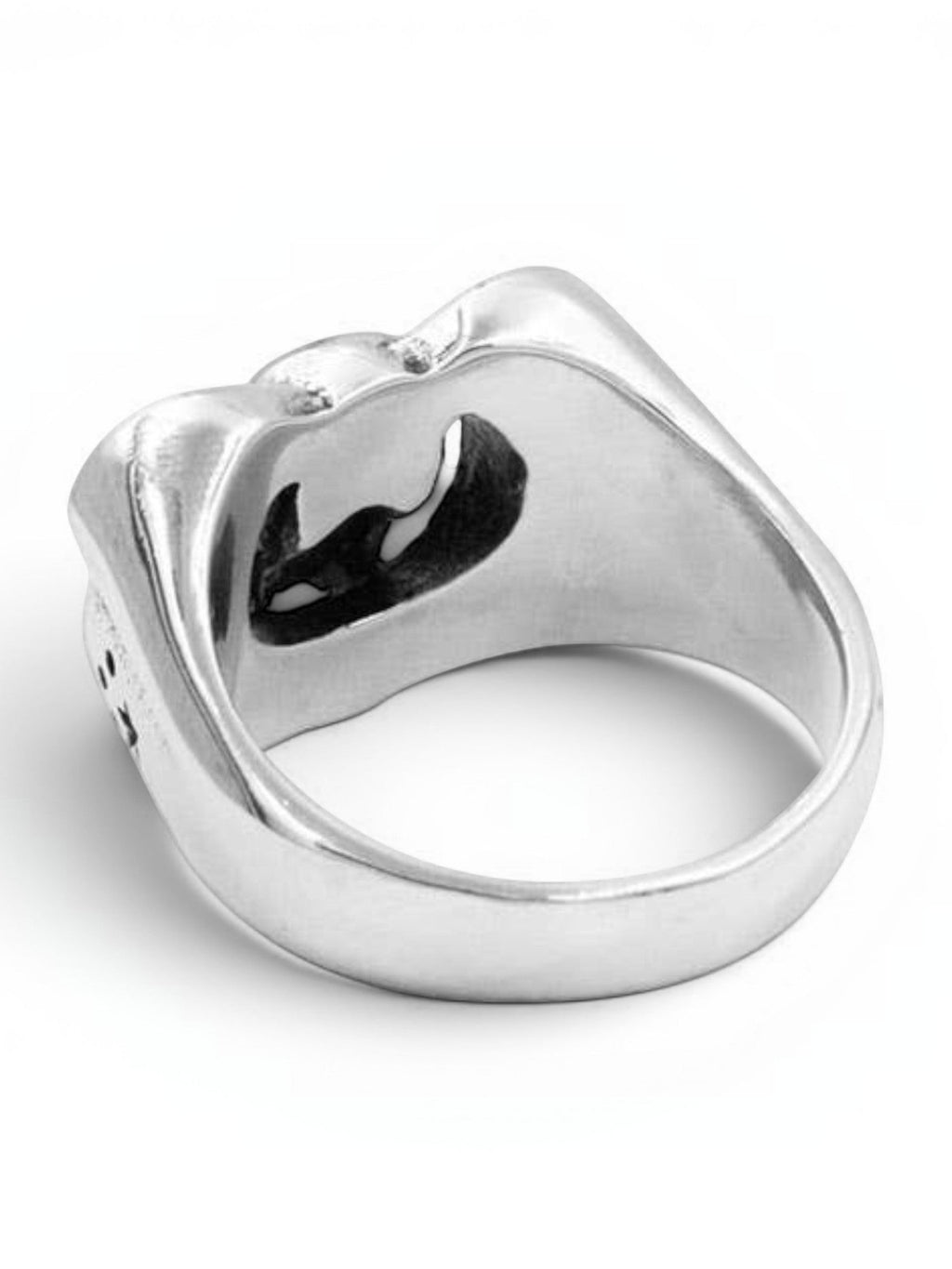 WILDSIDE sterling silver Western skull ring with star cutouts and polished finish for a rock-inspired look.
